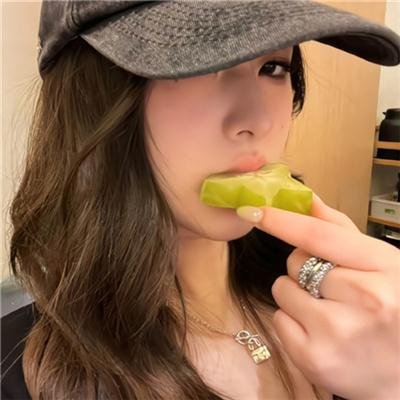 彩鸾春色